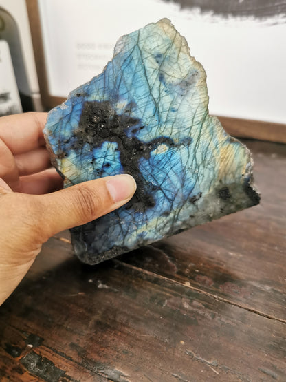 Labradorit – Intuition & Transformation