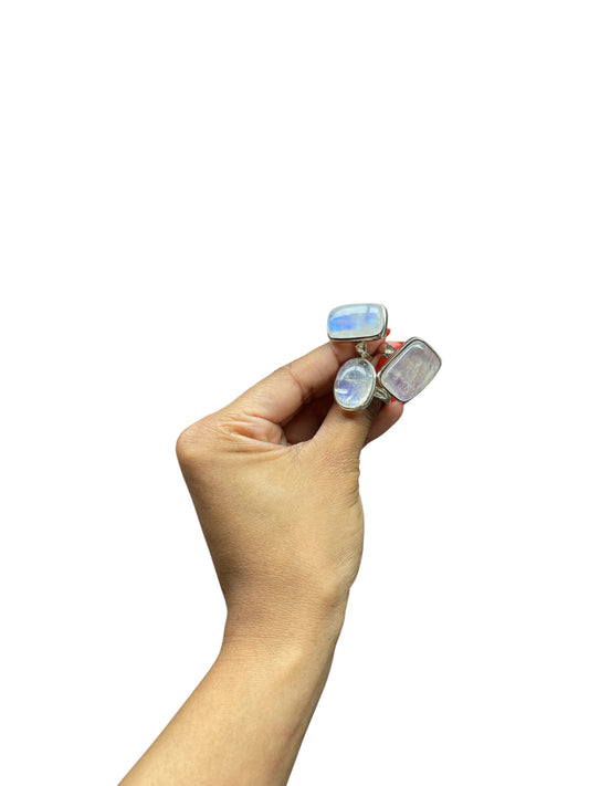 Mondstein - Dein Stein der Weiblichkeit & Intuition